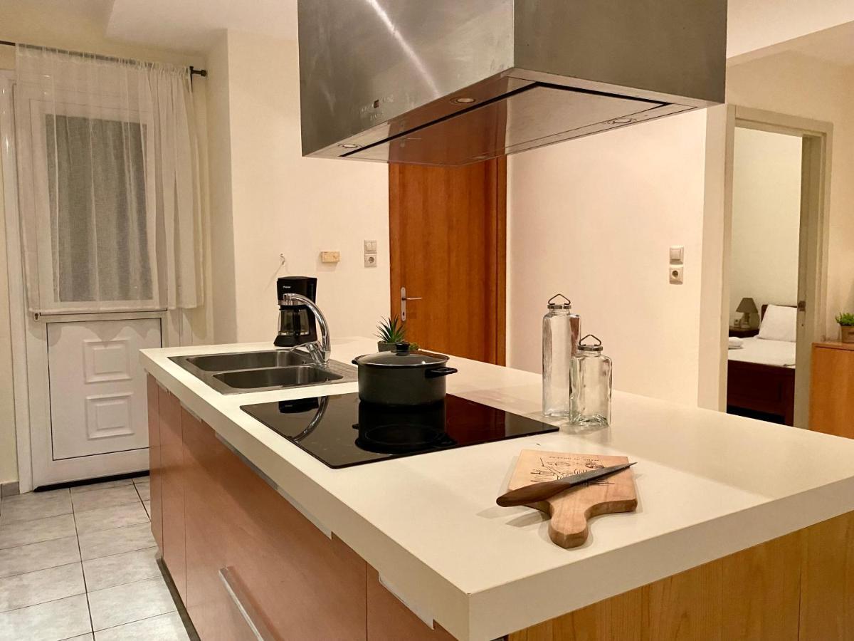 Spacious & Cozy Apartment, With Big Yard, In Kos Bagian luar foto