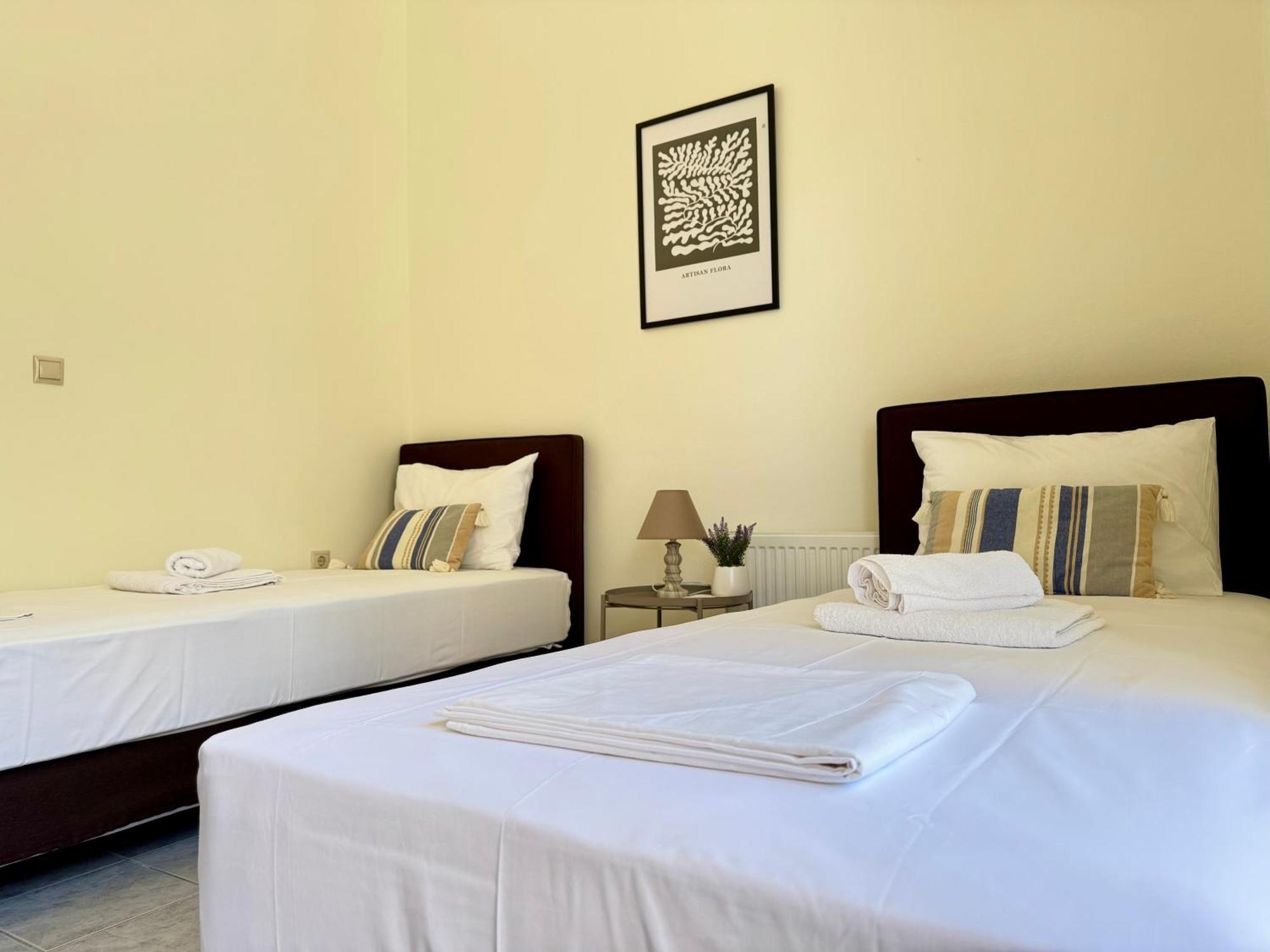 Spacious & Cozy Apartment, With Big Yard, In Kos Bagian luar foto